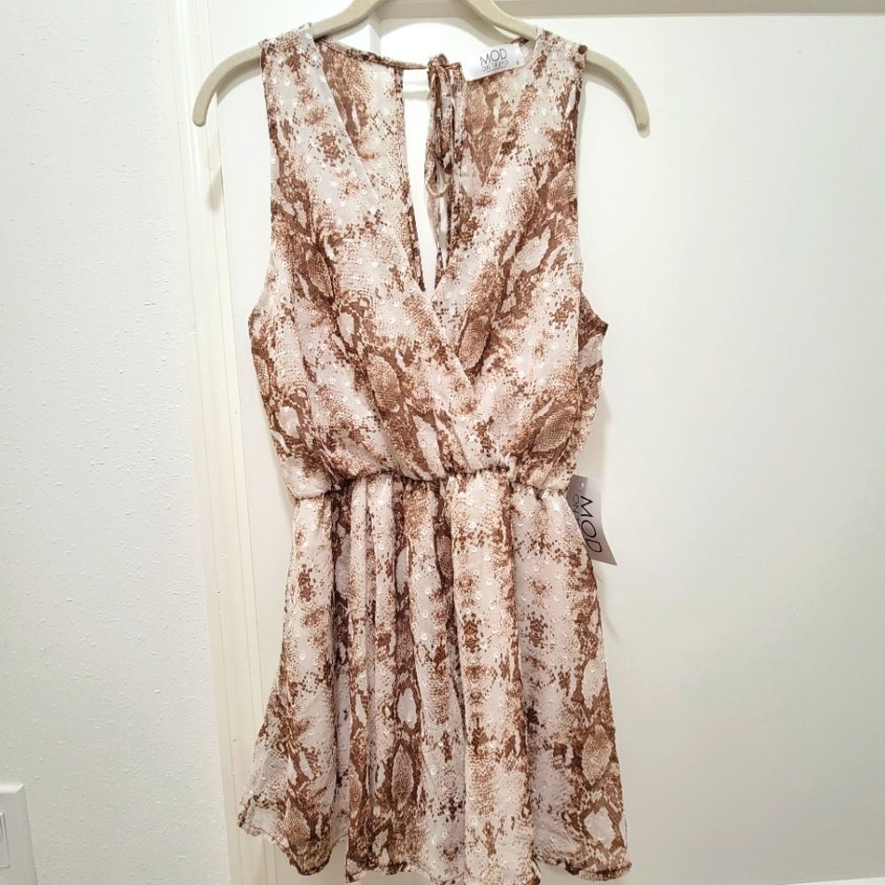 NWT MOD on Trend Small Light Brown and Tan Snakeskin Flowy Romper